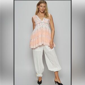 POL Peach and White Sleeveless Blouse NWOT